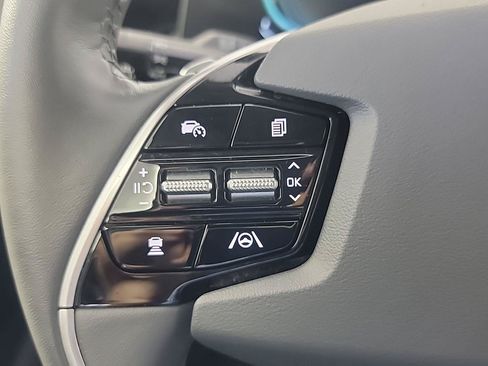Used 2023 Kia Niro EX FWD image 25