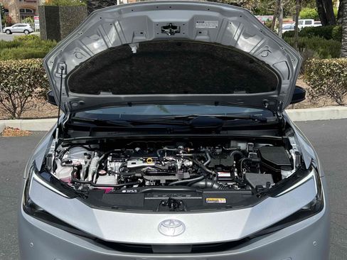 Used 2023 Toyota Prius Prime Premium FWD image 19