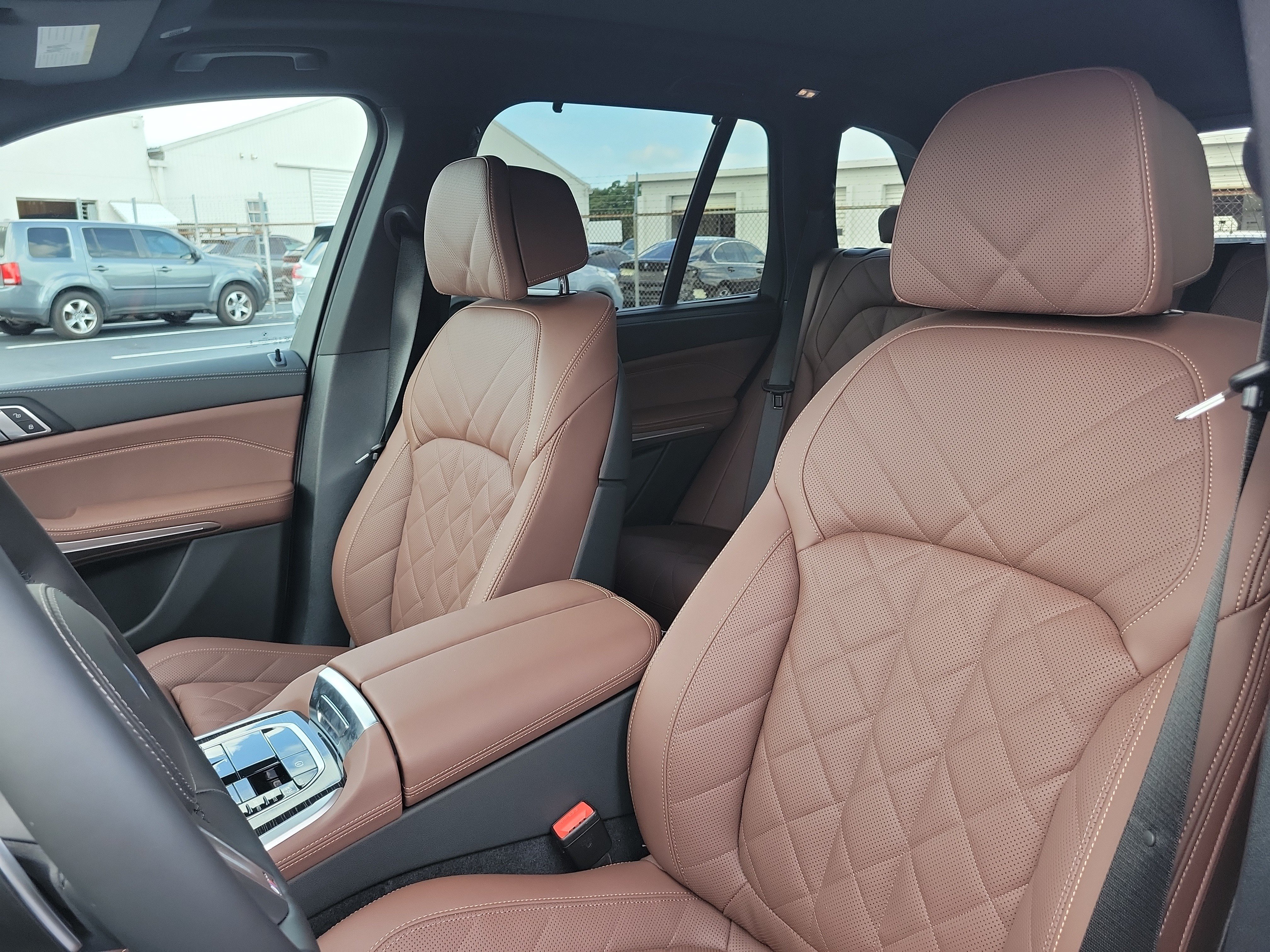 New 2026 BMW X5 xDrive40i w/ Executive Package AWD/4WD image 17