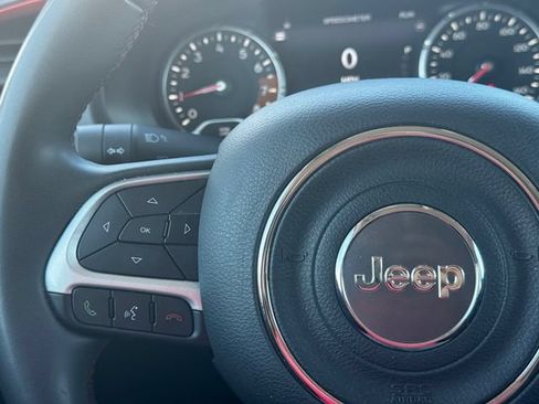 Certified 2023 Jeep Renegade Trailhawk AWD/4WD image 24