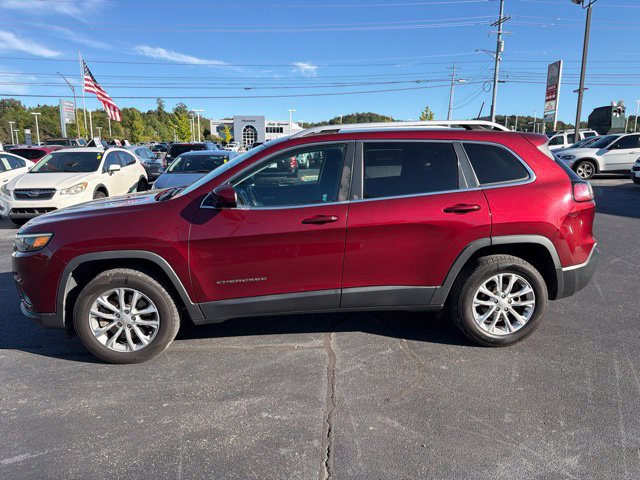 Used 2019 Jeep Cherokee Latitude w/ Cold Weather Group FWD image 5