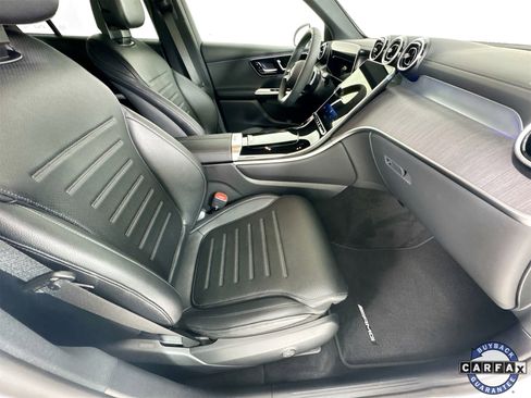 Used 2025 Mercedes-Benz GLC 350e GLC 350e image 29