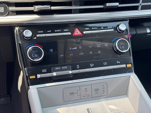 New 2026 Hyundai Santa Fe SEL FWD image 11