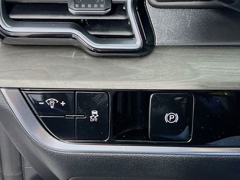 Used 2025 Kia Sportage X-Line image 9