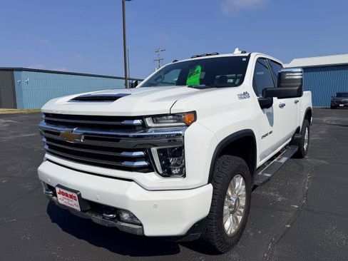 Used 2022 Chevrolet Silverado 2500 High Country w/ Safety Package II AWD/4WD image 8