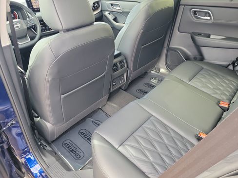 New 2026 Nissan Rogue Platinum w/ Platinum Premium Package image 13