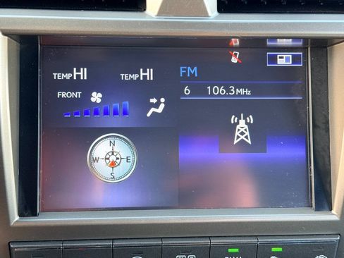 Used 2014 Lexus GX 460 AWD/4WD image 42