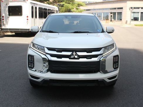 Used 2021 Mitsubishi Outlander Sport SE AWD/4WD image 3