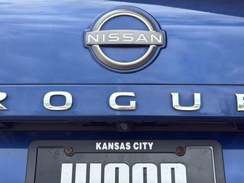 Used 2023 Nissan Rogue SV AWD/4WD image 41