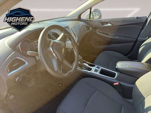 Used 2018 Chevrolet Cruze LS image 14