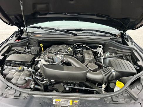 Used 2024 Dodge Durango SXT image 35