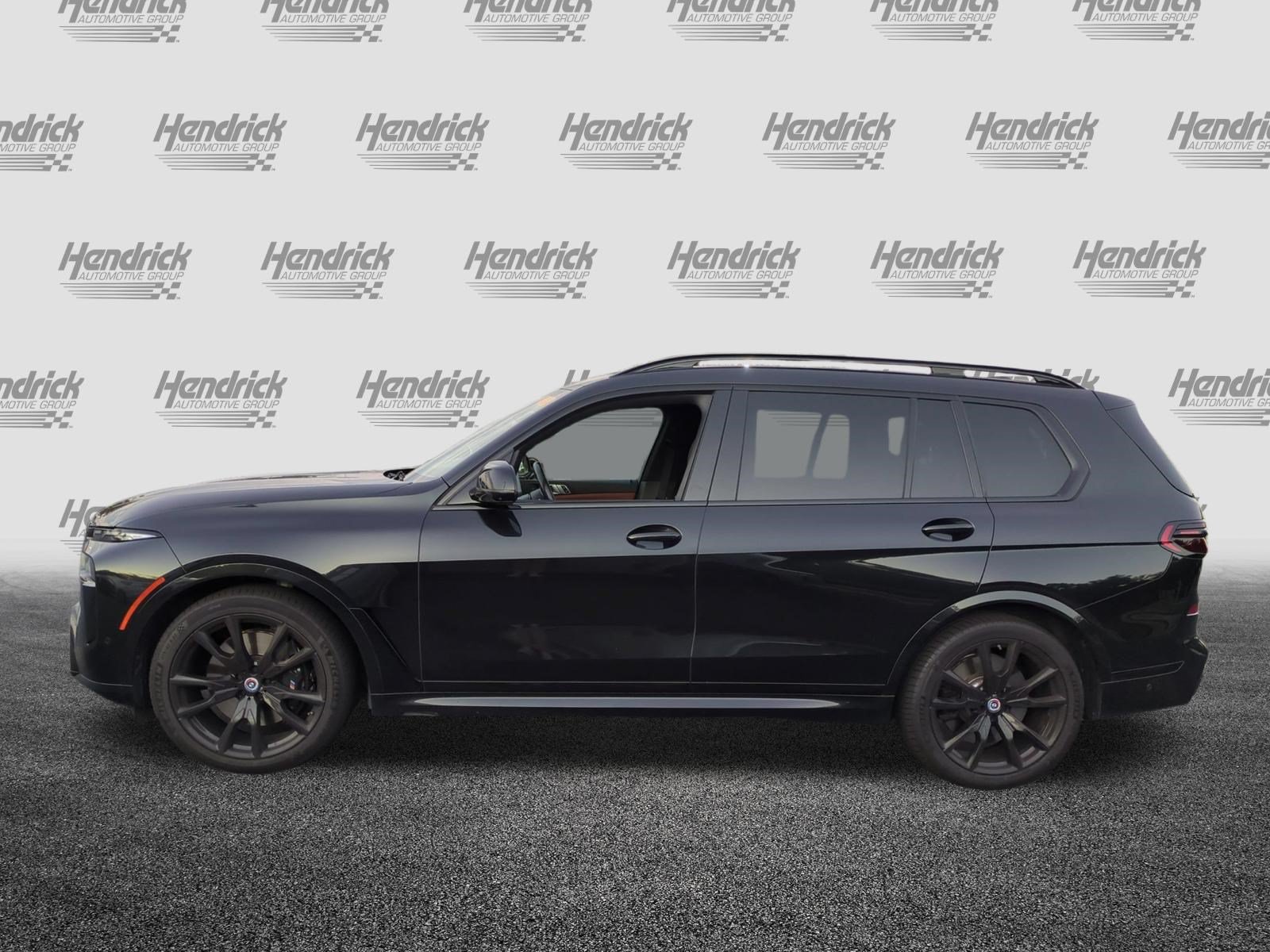 Used 2023 BMW X7 M60i AWD/4WD image 7