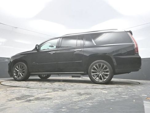 Used 2020 Cadillac Escalade ESV Platinum w/ Escalade Sport Edition AWD/4WD image 52