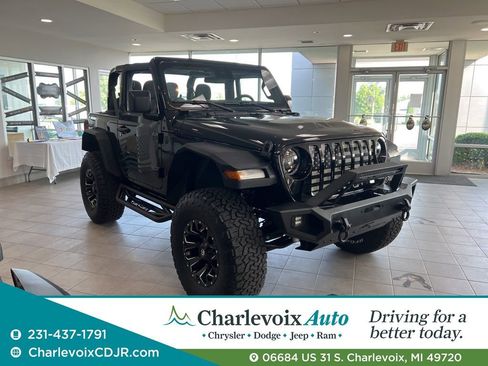 Used 2024 Jeep Wrangler Sport AWD/4WD image 1