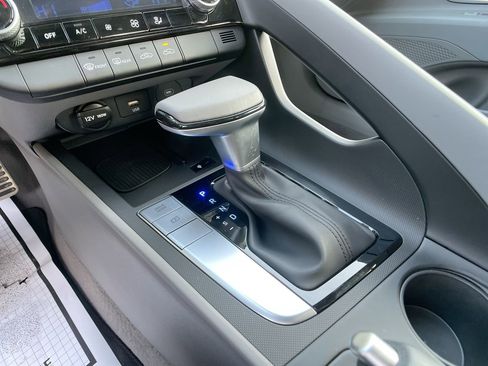 Used 2025 Hyundai Elantra Sport image 19