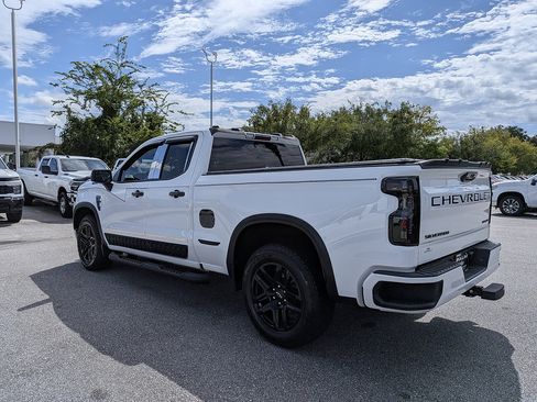Used 2025 Chevrolet Silverado 1500 Custom w/ Turbomax Blackout Package RWD image 5