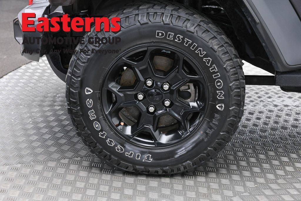 Used 2023 Jeep Wrangler Unlimited w/ Cold Weather Group AWD/4WD image 32
