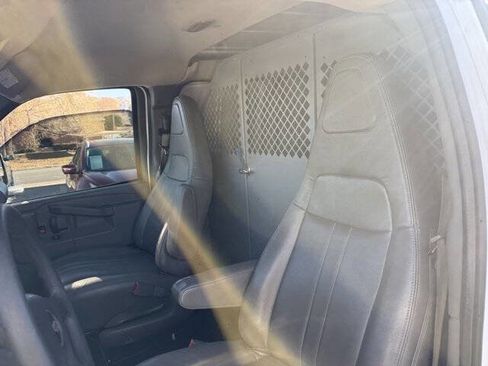 Used 2017 Chevrolet Express 2500 2500 3dr Cargo Van image 15