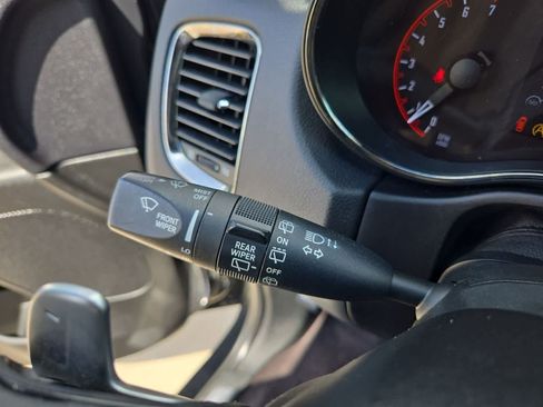 Used 2018 Dodge Durango GT RWD image 24