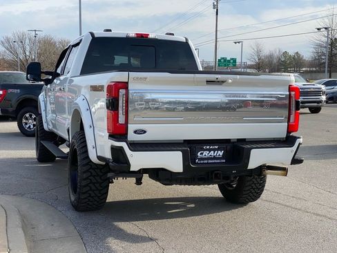 Used 2023 Ford F250 Platinum w/ Tremor Off-Road Package image 5