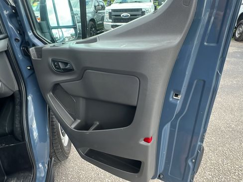 Used 2020 Ford Transit 250 148 High Roof Extended RWD image 18