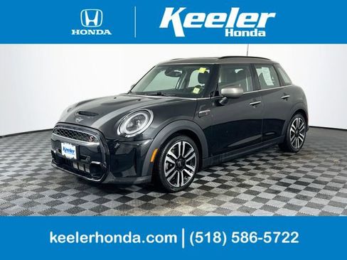 Used 2023 MINI Cooper S FWD image 1