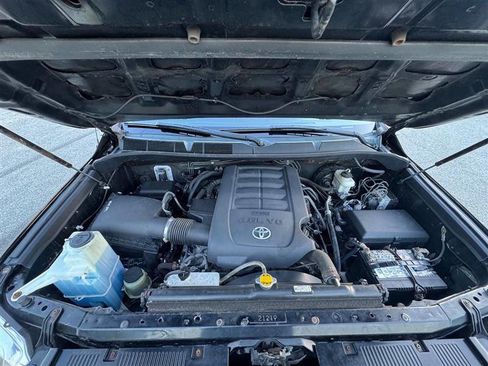 Used 2014 Toyota Tundra SR image 25