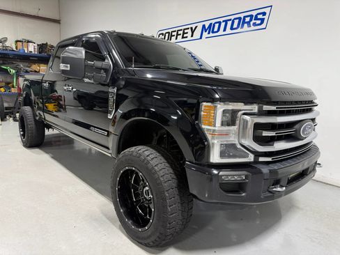 Used 2020 Ford F350 Platinum AWD/4WD image 8