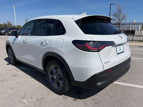 New 2026 Honda HR-V LX image 4