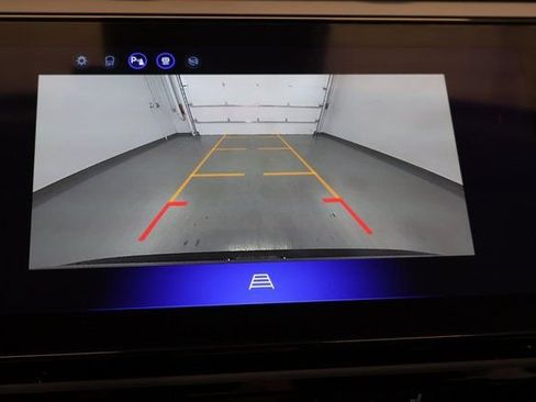 New 2027 Chevrolet Bolt LT w/ Comfort Package FWD image 25