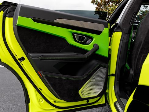 Used 2023 Lamborghini Urus S image 20