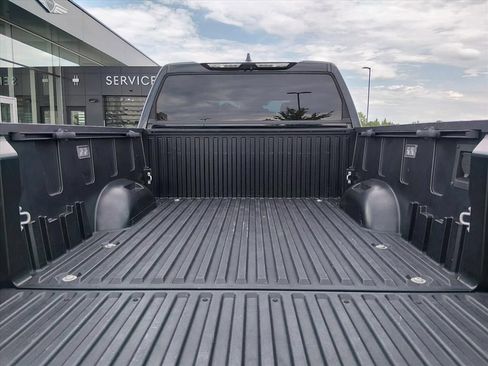 Used 2023 Toyota Tundra Platinum AWD/4WD image 15