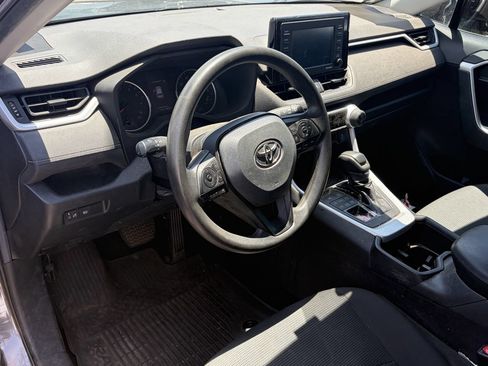 Used 2022 Toyota RAV4 LE AWD/4WD image 7