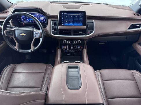 Certified 2024 Chevrolet Suburban High Country w/ Premium Package AWD/4WD image 17