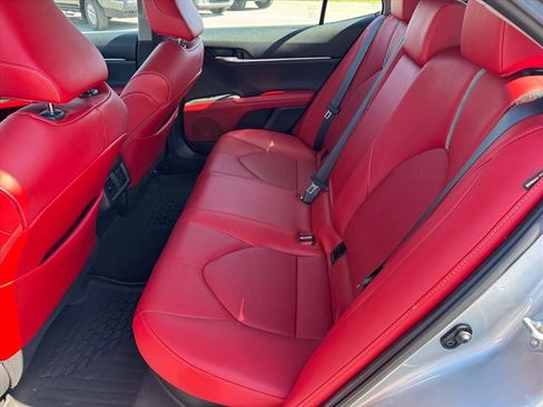 Used 2021 Toyota Camry XSE image 10