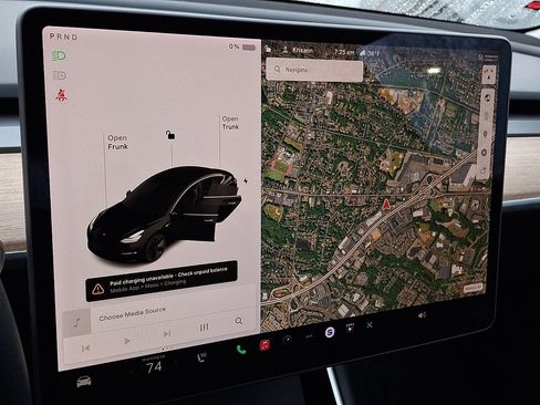 Used 2020 Tesla Model 3 Standard Range Plus image 15