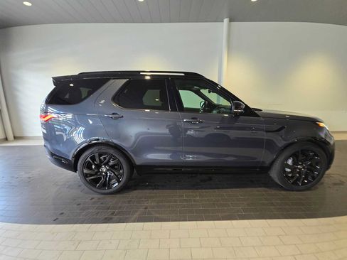 Used 2025 Land Rover Discovery Dynamic SE AWD/4WD image 8