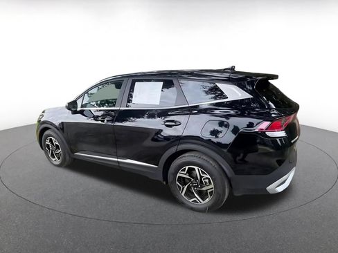 Used 2025 Kia Sportage LX FWD image 10
