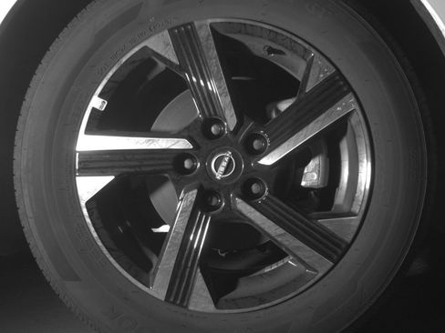 Used 2025 Nissan Sentra SV FWD image 16