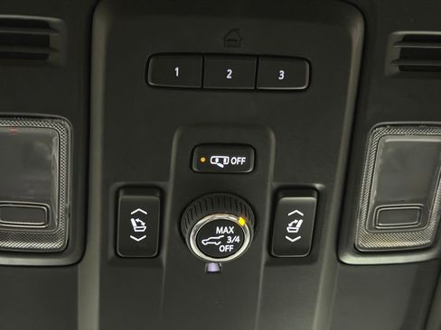 Certified 2023 GMC Yukon Denali AWD/4WD image 43