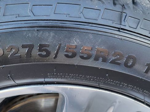 Used 2019 Ford F150 Platinum w/ Equipment Group 701A Luxury image 13