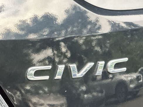 Used 2018 Honda Civic EX image 20