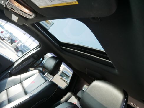 Used 2021 Dodge Durango R/T w/ Technology Group image 20