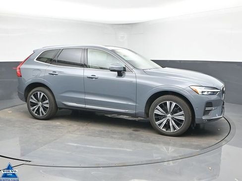 Used 2022 Volvo XC60 B6 Inscription w/ Advanced Package image 1