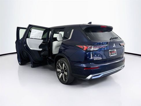 New 2026 Mitsubishi Outlander SE FWD image 33