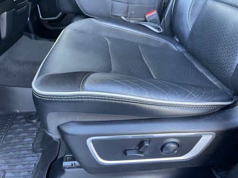 Used 2022 RAM 1500 Laramie image 17