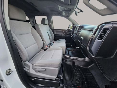 Used 2018 Chevrolet Silverado 1500 Custom w/ Trailering Package image 14