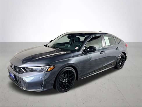 Used 2025 Honda Civic Sport image 2