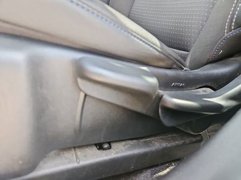 Used 2024 Chevrolet Trax LT w/ Sunroof Package image 14