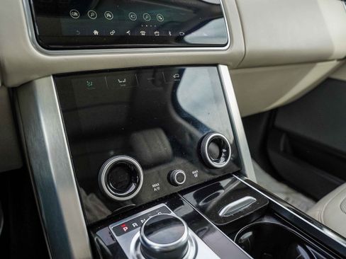 Used 2020 Land Rover Range Rover Long Wheelbase HSE image 22